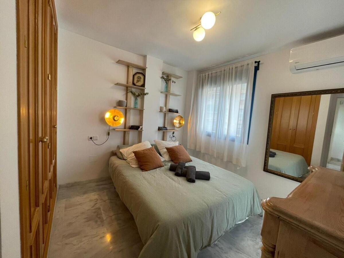 Calu Homes Cerca Playa De Huelin Málaga Buitenkant foto